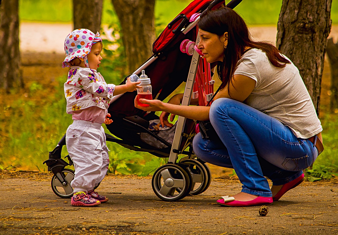 Artykuły dziecięce, które przydadzą się podczas spaceru