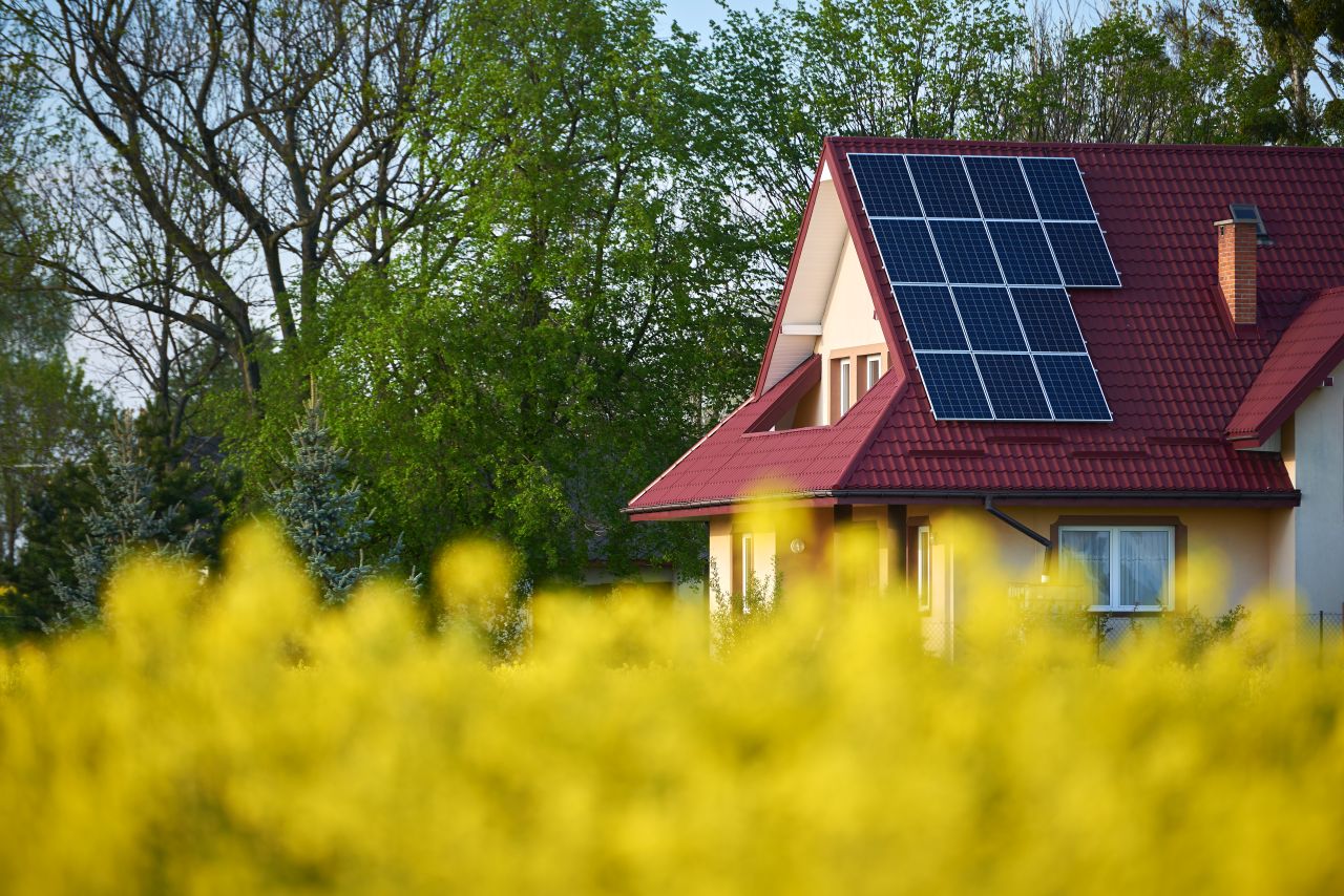 Jakie korzyści można odnieść z korzystania z naturalnych źródeł energii?